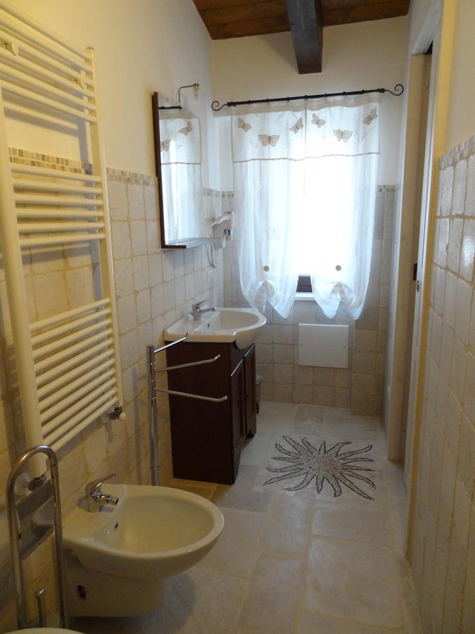 L'Antico Casolare Bed & Breakfast Castellana Grotte Exterior photo